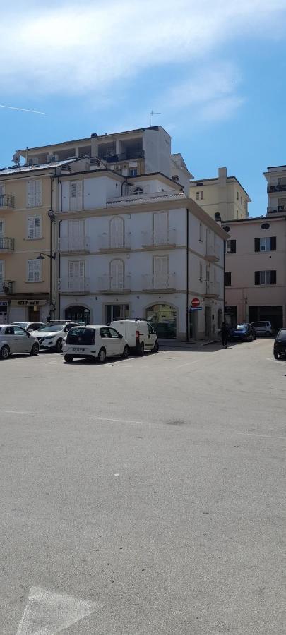 Apartament Palazzo Garibaldi San Benedetto del Tronto Zewnętrze zdjęcie